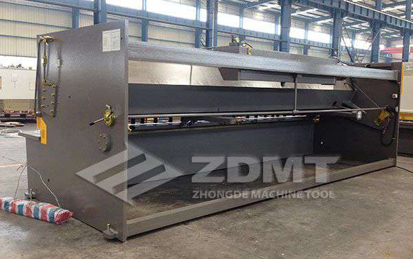 機器背面.jpg 機器背面.jpg