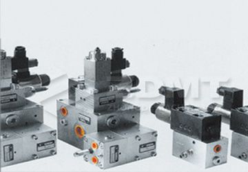 液壓系統.jpg 液壓系統.jpg