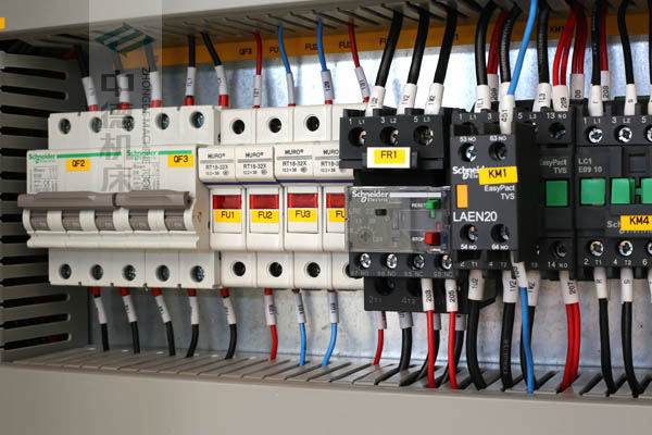 ZDPE8025采用法國進口正品施耐德元氣件,穩定耐用壽命長.jpg ZDPE8025采用法國進口正品施耐德元氣件,穩定耐用壽命長.jpg