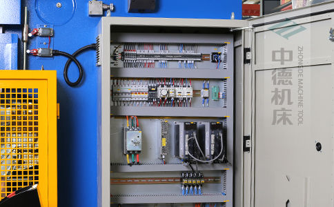 ZDPK-20032采用法國(guó)進(jìn)口施耐德元?dú)饧€(wěn)定耐用壽命長(zhǎng).jpg ZDPK-20032采用法國(guó)進(jìn)口施耐德元?dú)饧€(wěn)定耐用壽命長(zhǎng).jpg